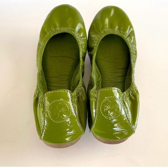  Tory Burch, Eddie Flats, ballet Kelly Green size 7 - Picture 2 of 8